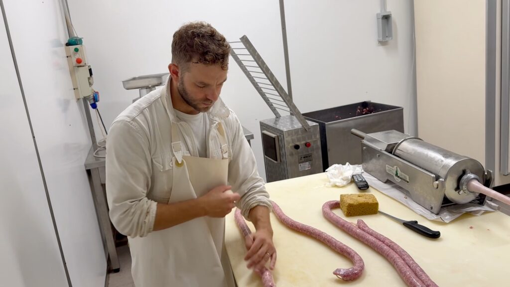 dogana-market-1-1024x576 Dogana Market, a San Giustino gusto e tradizione tra porchetta, brace e specialità su richiesta
